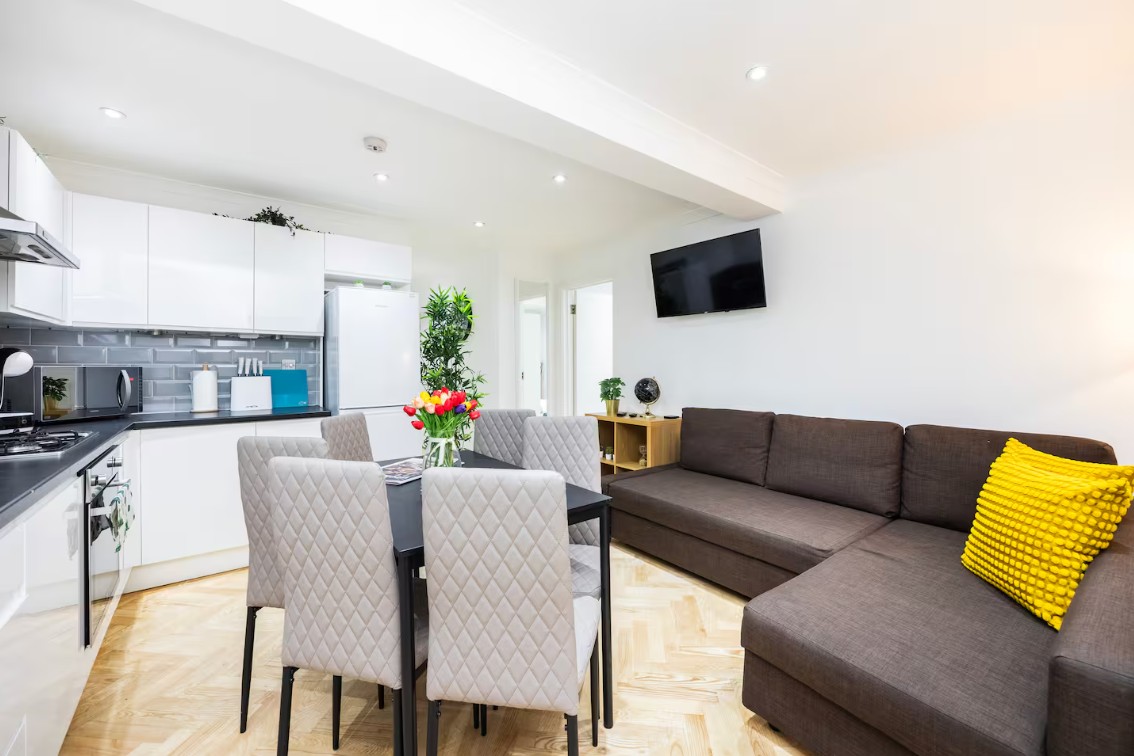 Additional image 7 of 2 Bed Flat, North End Road, W14, N1 7GU