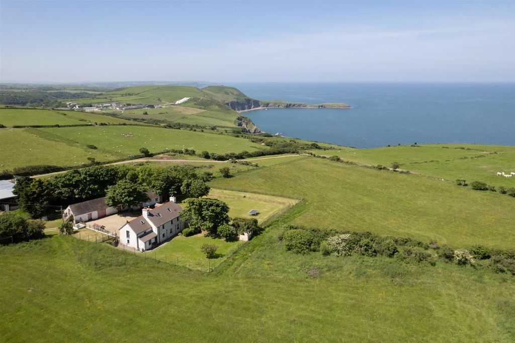 5 bed farm for saleBlaencelyn, Llangrannog, Llandysul SA44