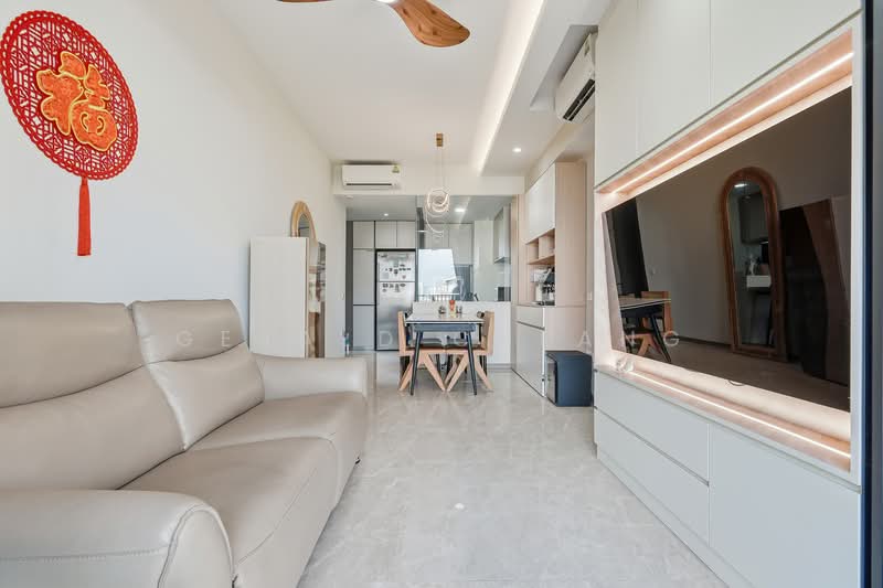 Additional image 5 of 74 Compassvale Bow