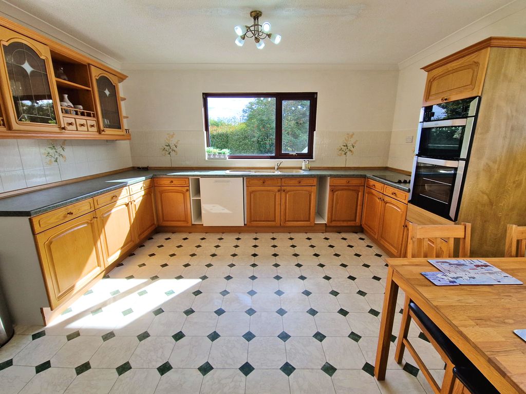 Additional image 11 of 4 bed detached house for saleSouth Road. Porthcawl CF36