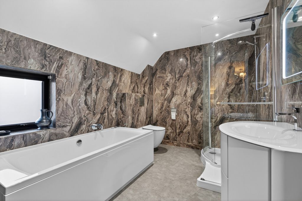 Additional image 17 of 7 bed country house for saleDanes Green Claines, Worcestershire WR3