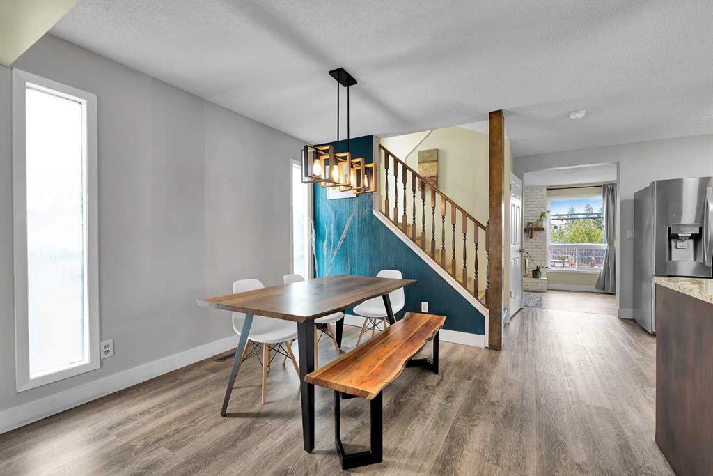 Additional image 4 of 44 Strathclair Rise SW, Calgary, AB, T3H 1G4