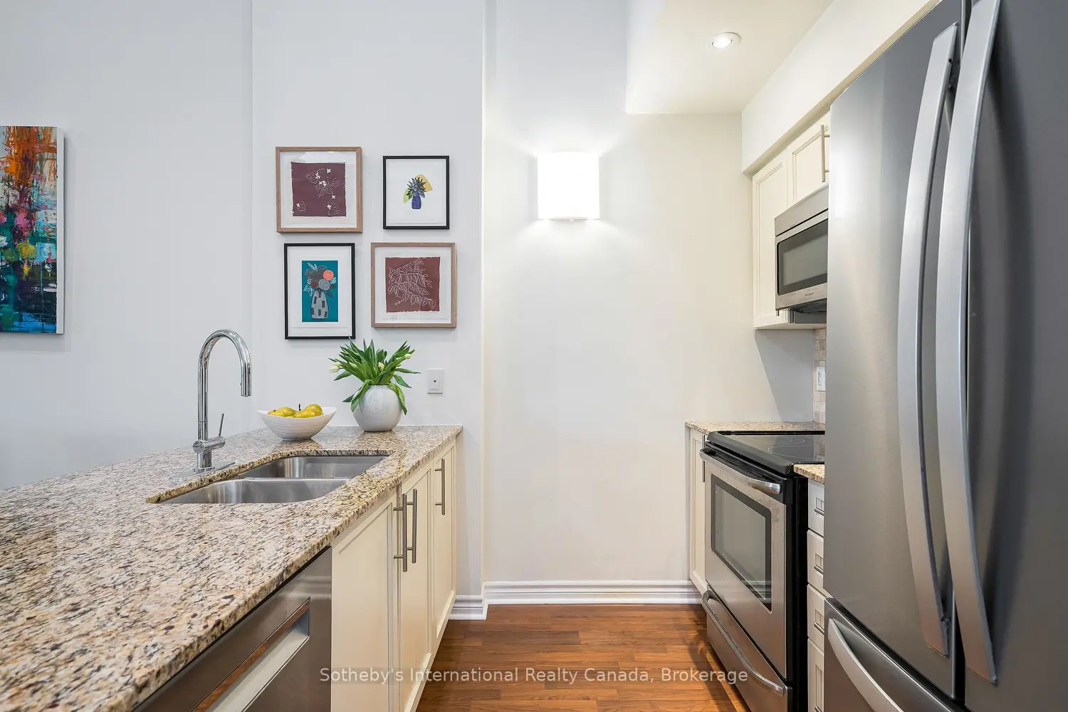 Additional image 5 of 6 Brandy Lane 302