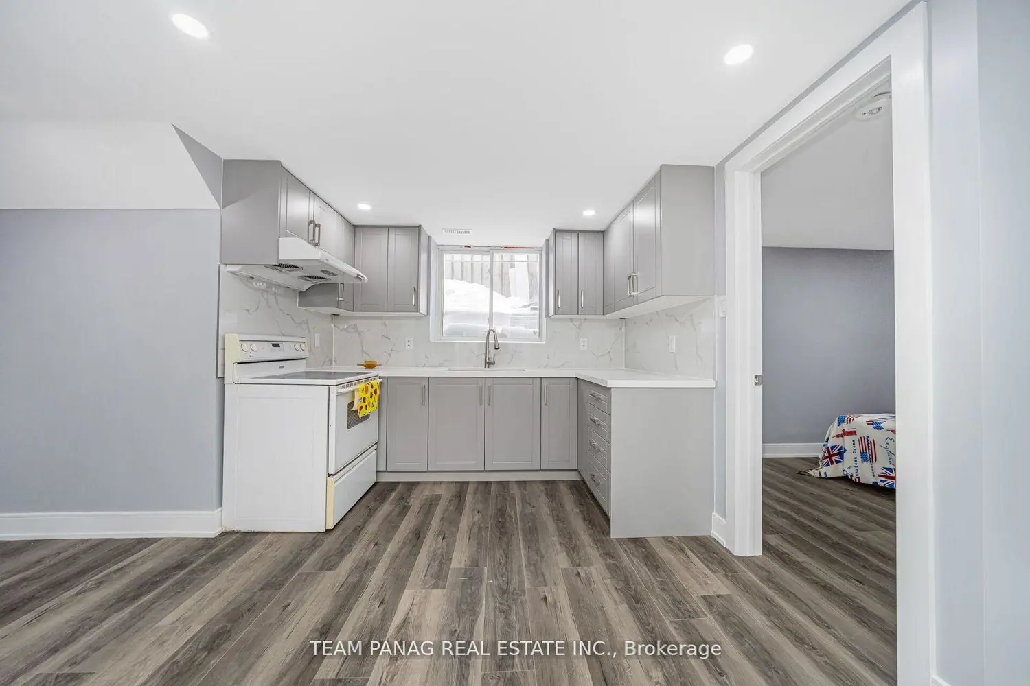 Additional image 13 of 8 Benton Street