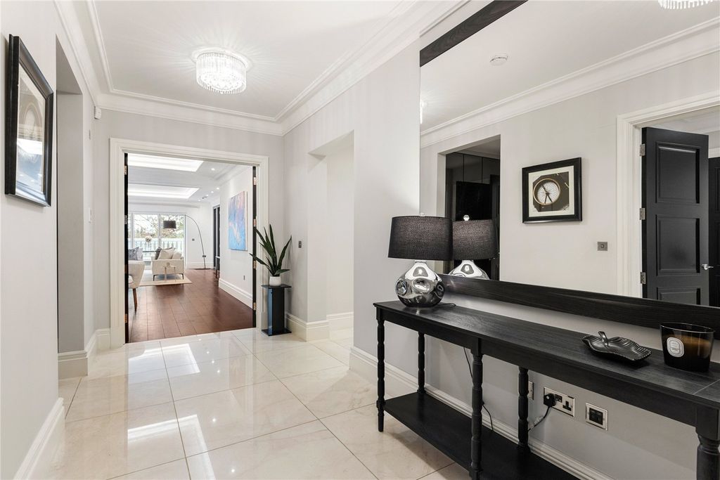 Additional image 2 of 3 bed flat for saleThe Ridge, Ridgemount Road, Sunningdale, Berkshire SL5