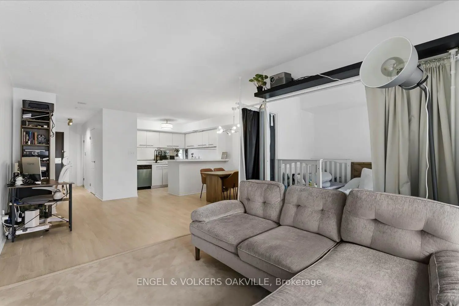 Additional image 5 of 25 The Esplanade 1811