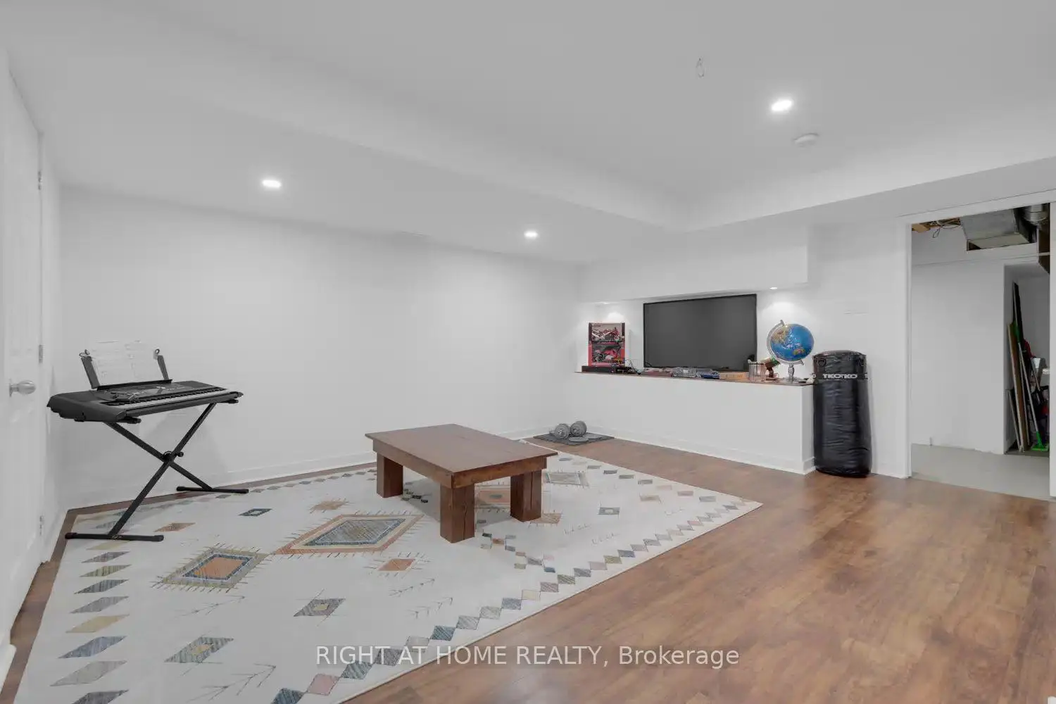 Additional image 14 of 53 Silent Pond Crescent