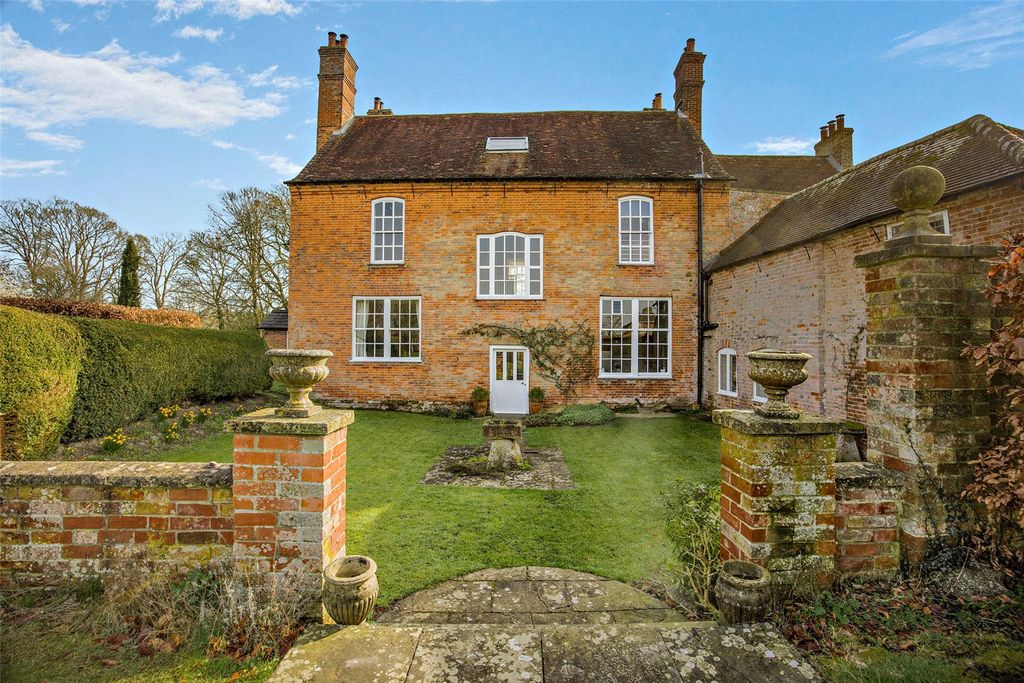 Additional image 5 of 7 bed detached house for saleAlton Barnes, Marlborough, Wiltshire SN8