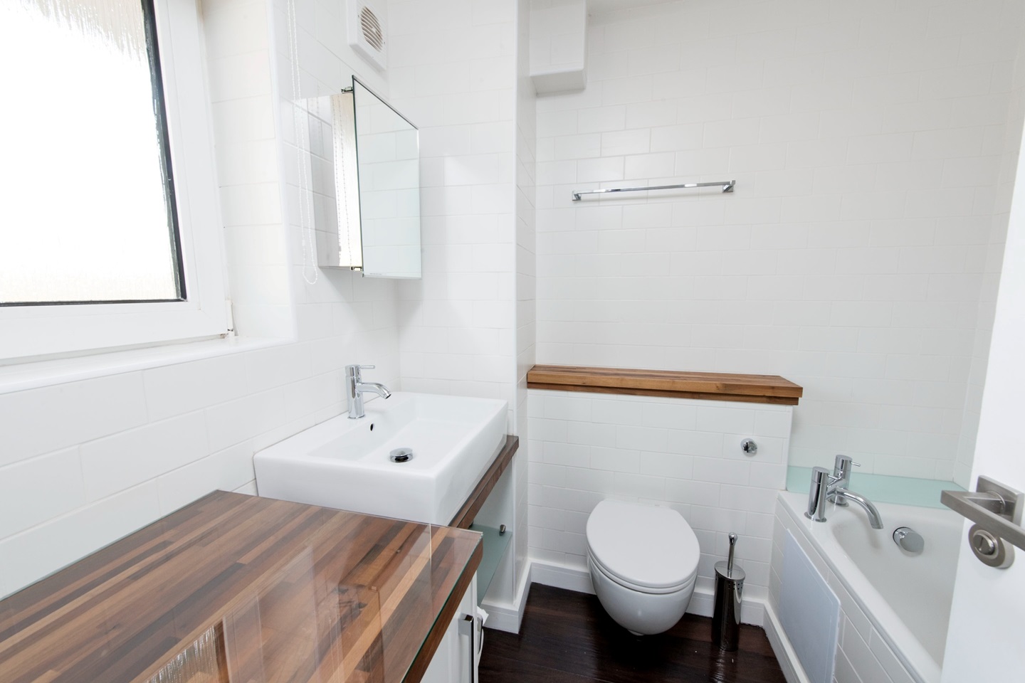 Additional image 4 of 1 Bed Flat, Morgan Court, SW11, N1 7GU