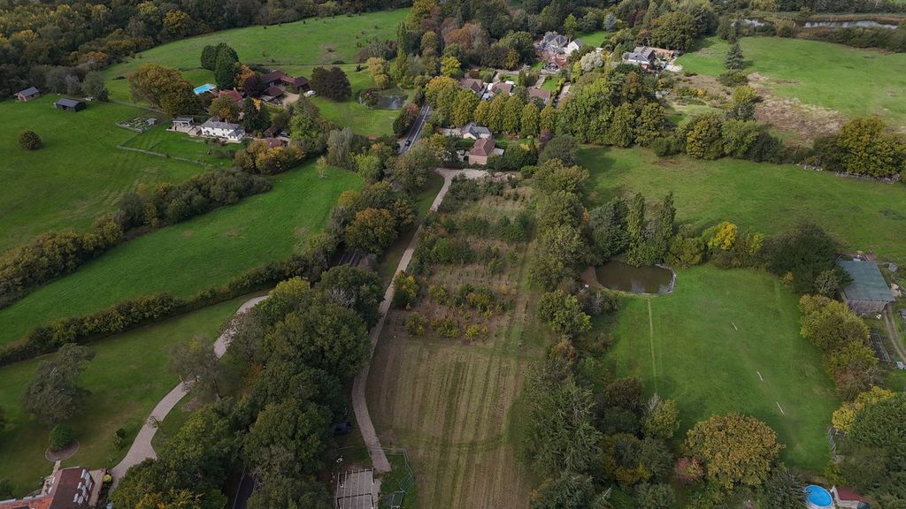Land for saleA339, Headley RG19