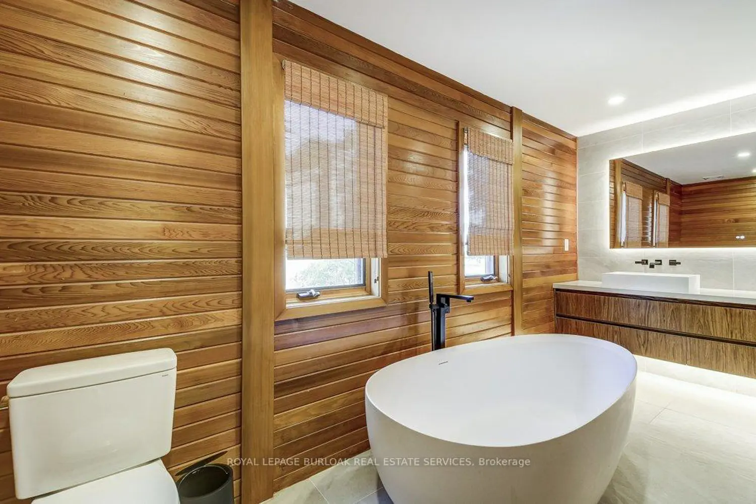 Additional image 11 of 9 Foresthill Crescent