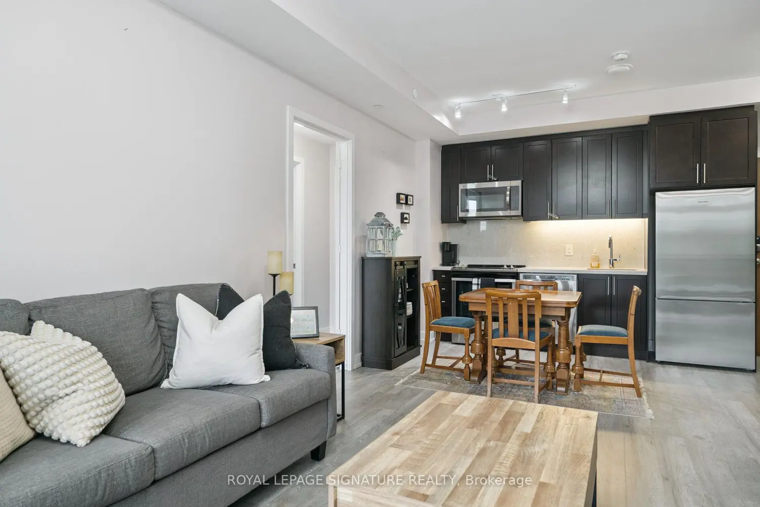 Additional image 18 of 301 Sea Ray Avenue C305