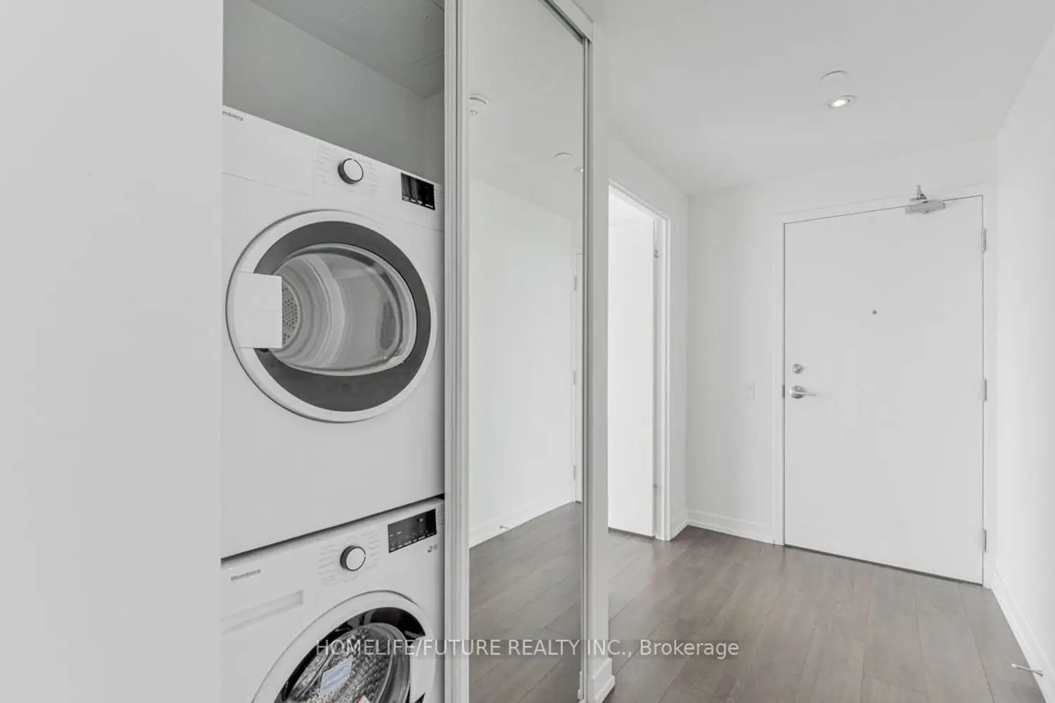 Additional image 15 of 898 Portage Parkway 3502