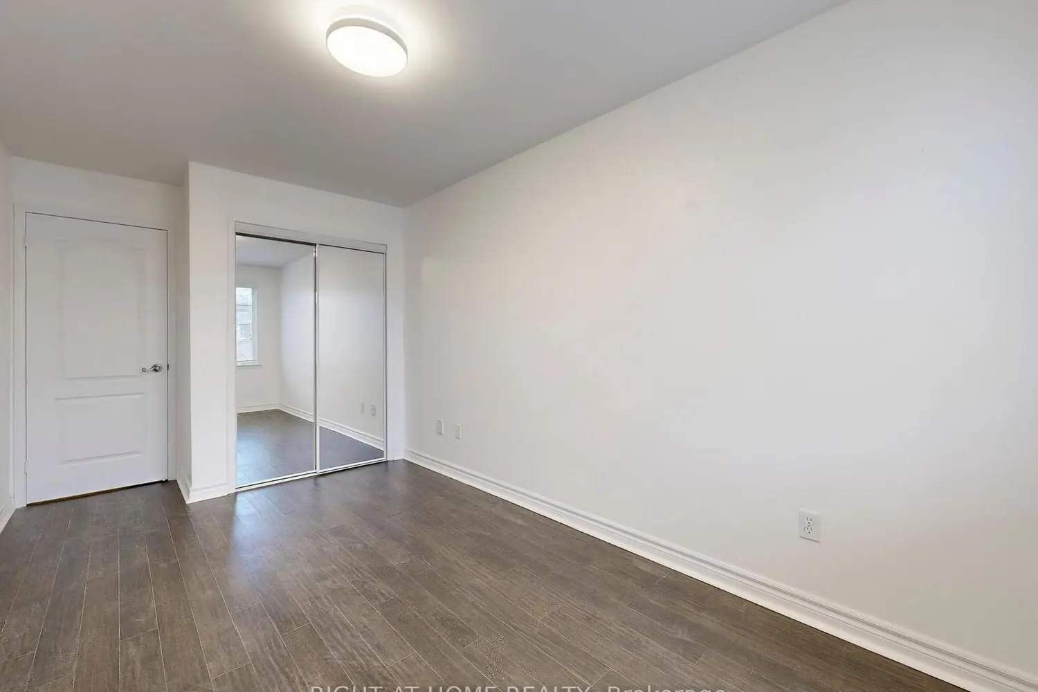 Additional image 17 of 108 Finch Avenue B28