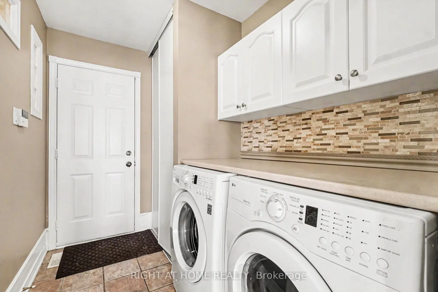 Additional image 17 of 1118 Lichen Avenue