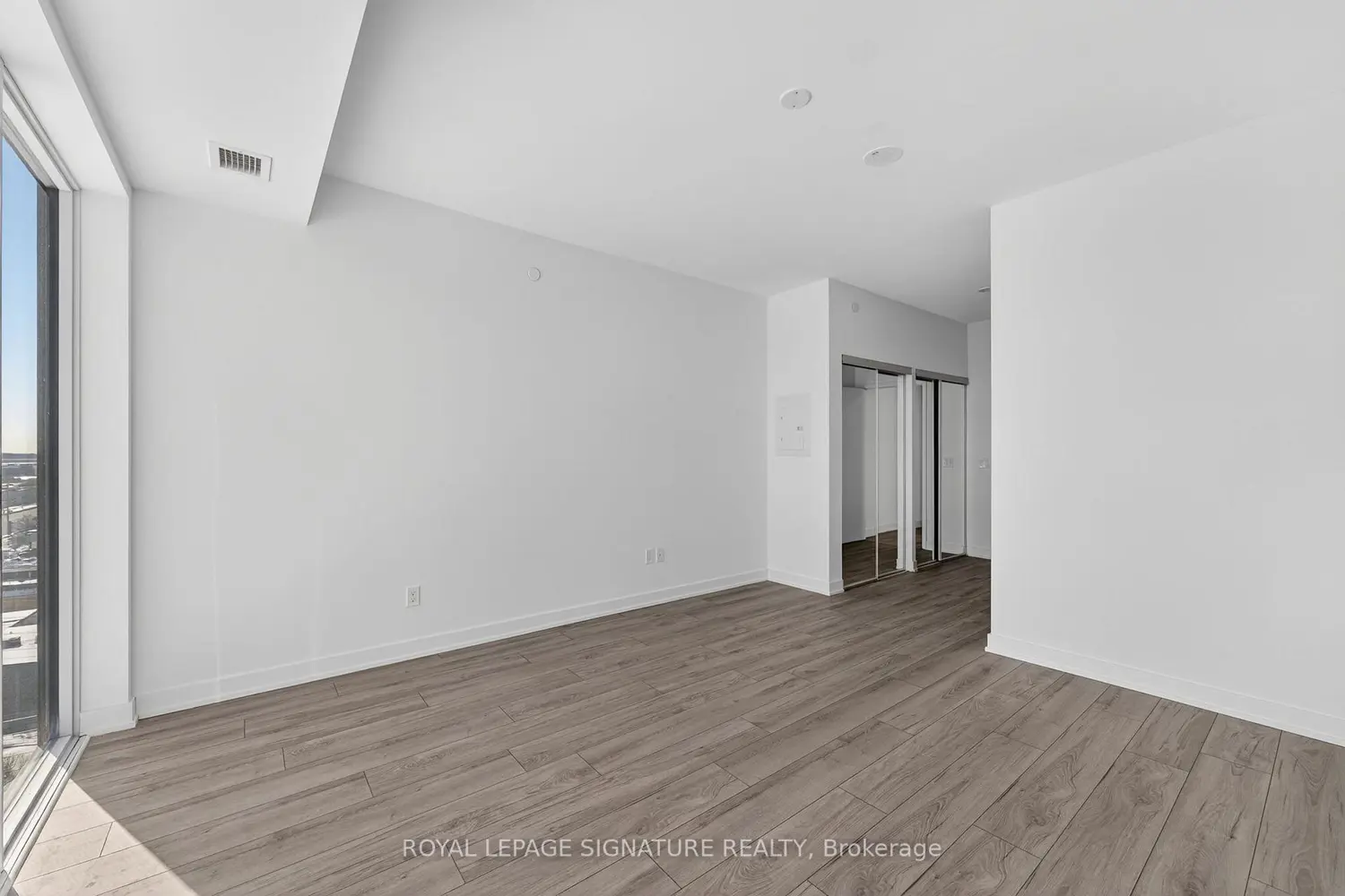 Additional image 13 of 1035 Southdown Road 1008