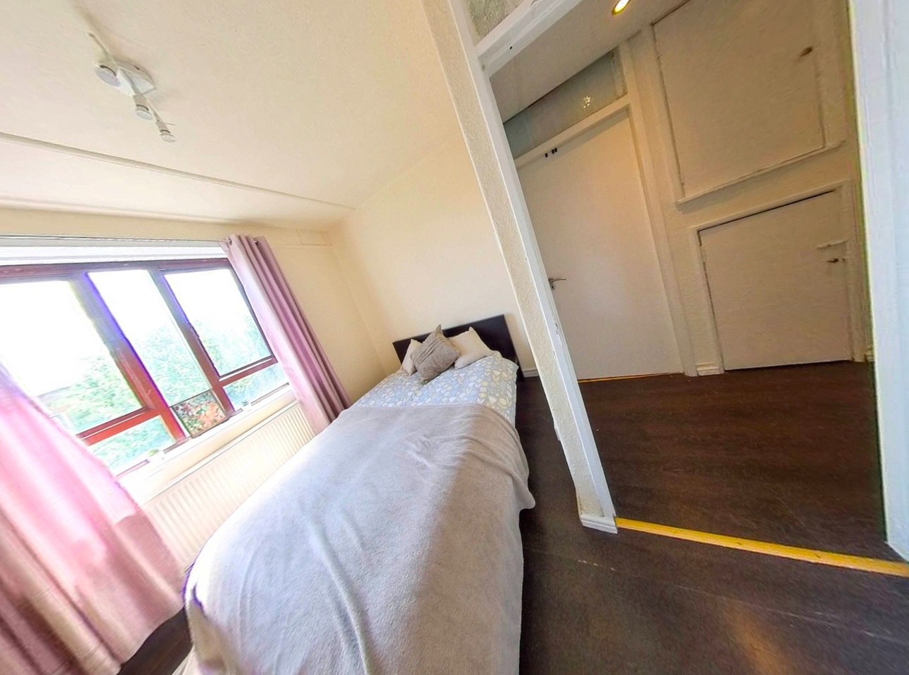 Additional image 2 of Room in a Shared Flat, Kerridge Court, N1, N1 7GU