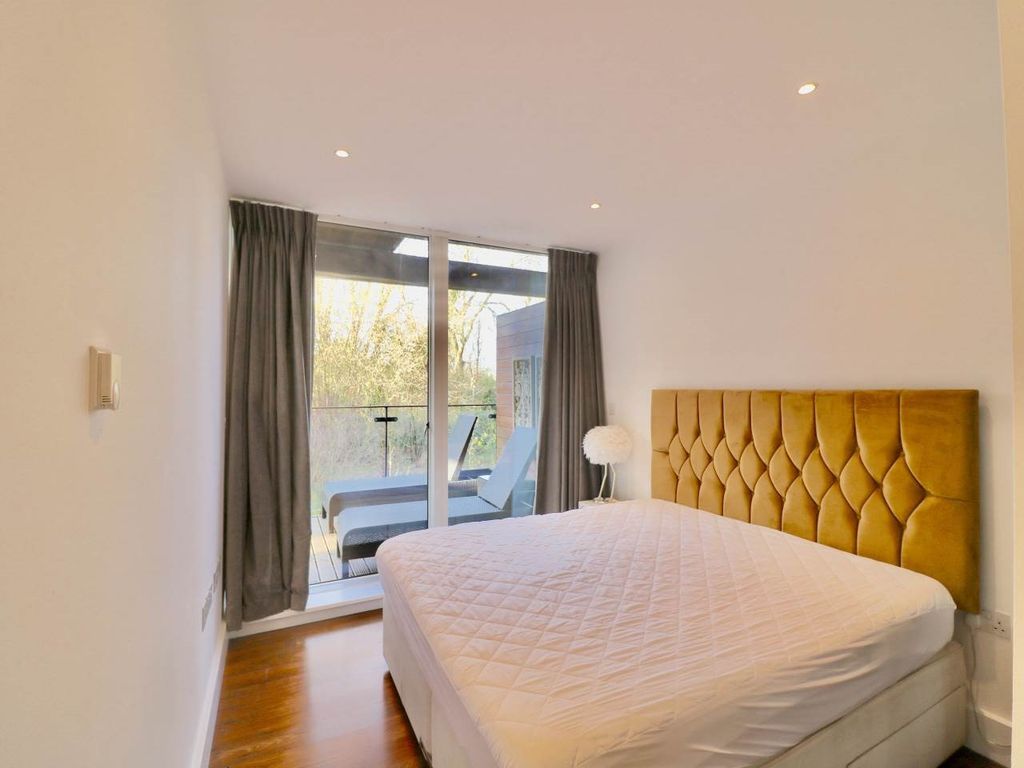Additional image 11 of 2 bed flat for saleThe Oak Building, Kingfisher Way CB2