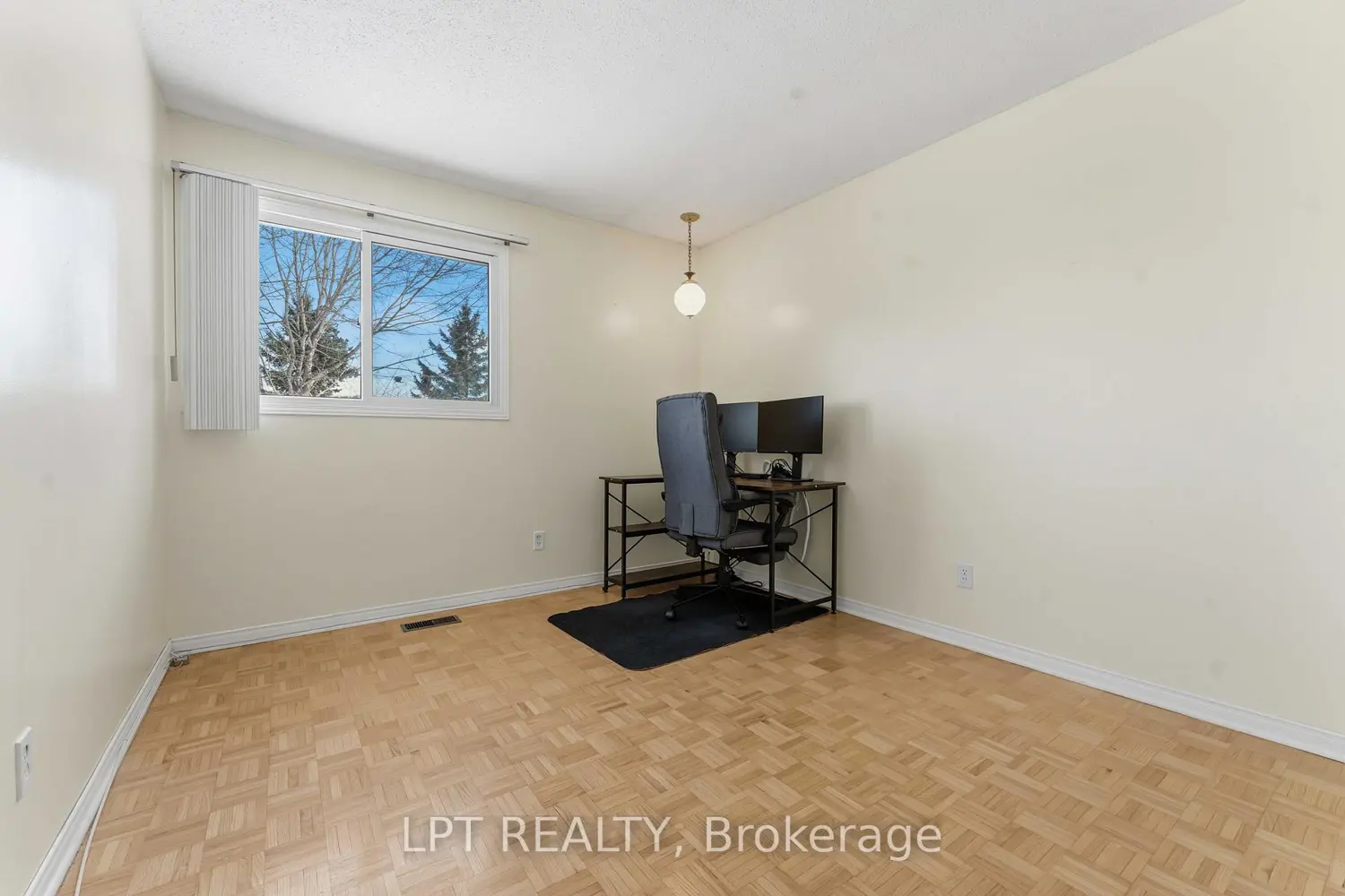 Additional image 11 of 1471 Northdale Street