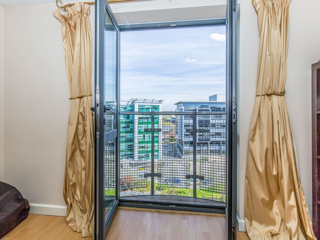 2 Bed Flat, Velocity West, LS11, N1 7GU