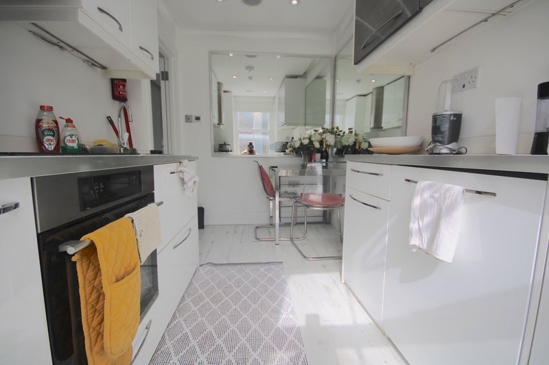 Additional image 5 of Room in a Shared Flat, Westbourne Grove, W2, N1 7GU