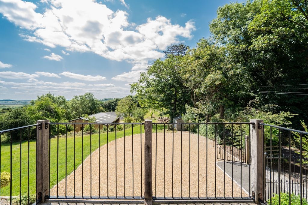 Additional image 31 of 9 bed detached house for saleWood End Road, Cranfield, Bedfordshire MK43
