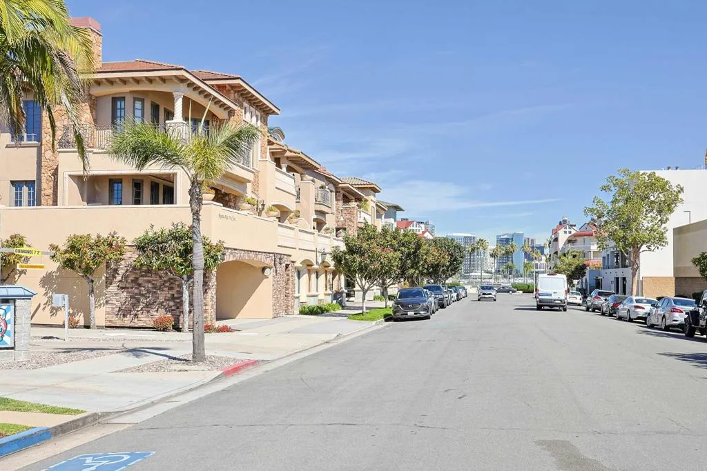 Additional image 3 of 120 C Avenue Unit 201, Coronado, CA 92118