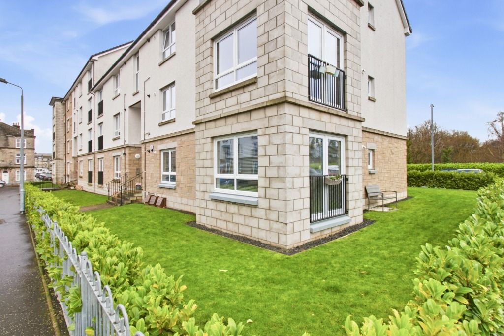 Additional image 9 of 2 bed flat for saleCastlegate Avenue, Dumbarton, West Dunbartonshire G82