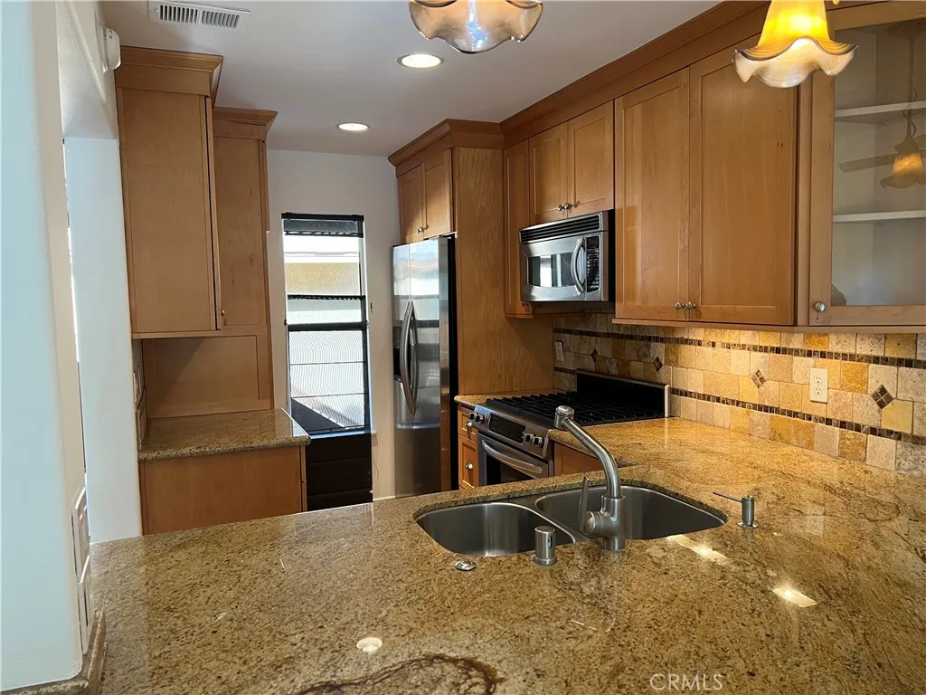 Additional image 24 of 165 Tangelo Unit 406, Irvine, CA 92618