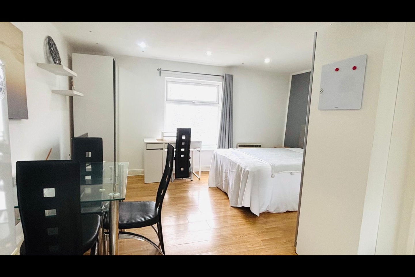 Additional image 6 of Studio Flat, Bethnal Green Road, E2, N1 7GU