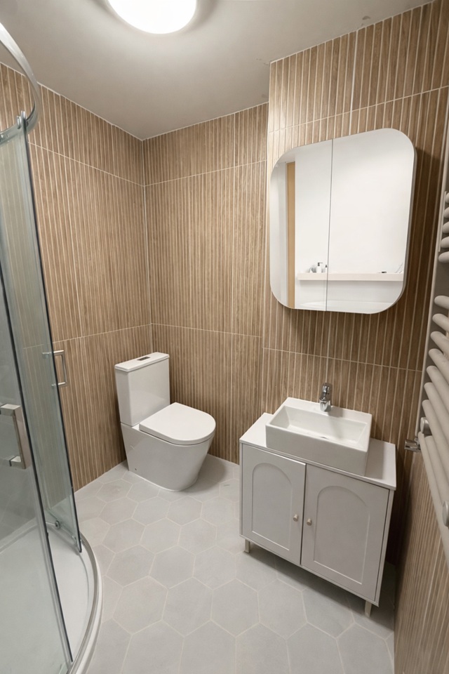 Room in a Shared Flat, Great Western Road, W11, N1 7GU