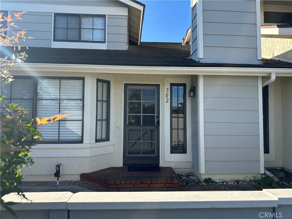 1700 W Cerritos Ave Unit 302, Anaheim, CA 92804