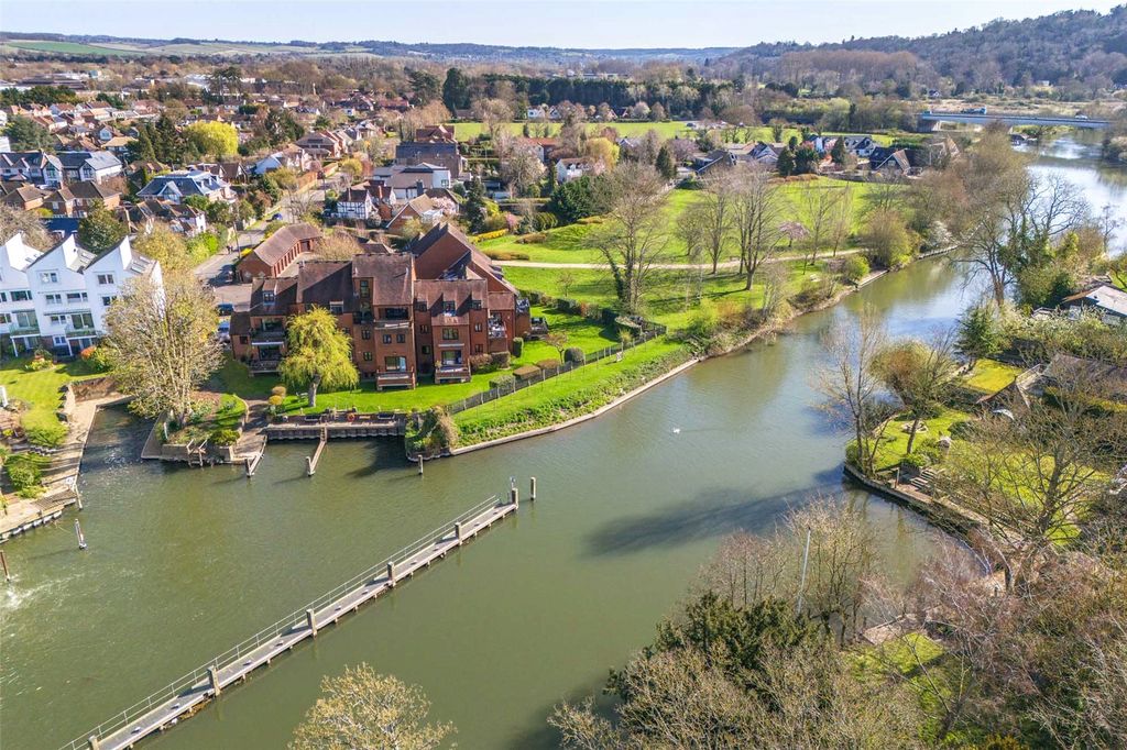 Additional image 4 of 3 bed flat for saleMillbank, Mill Road, Marlow, Buckinghamshire SL7