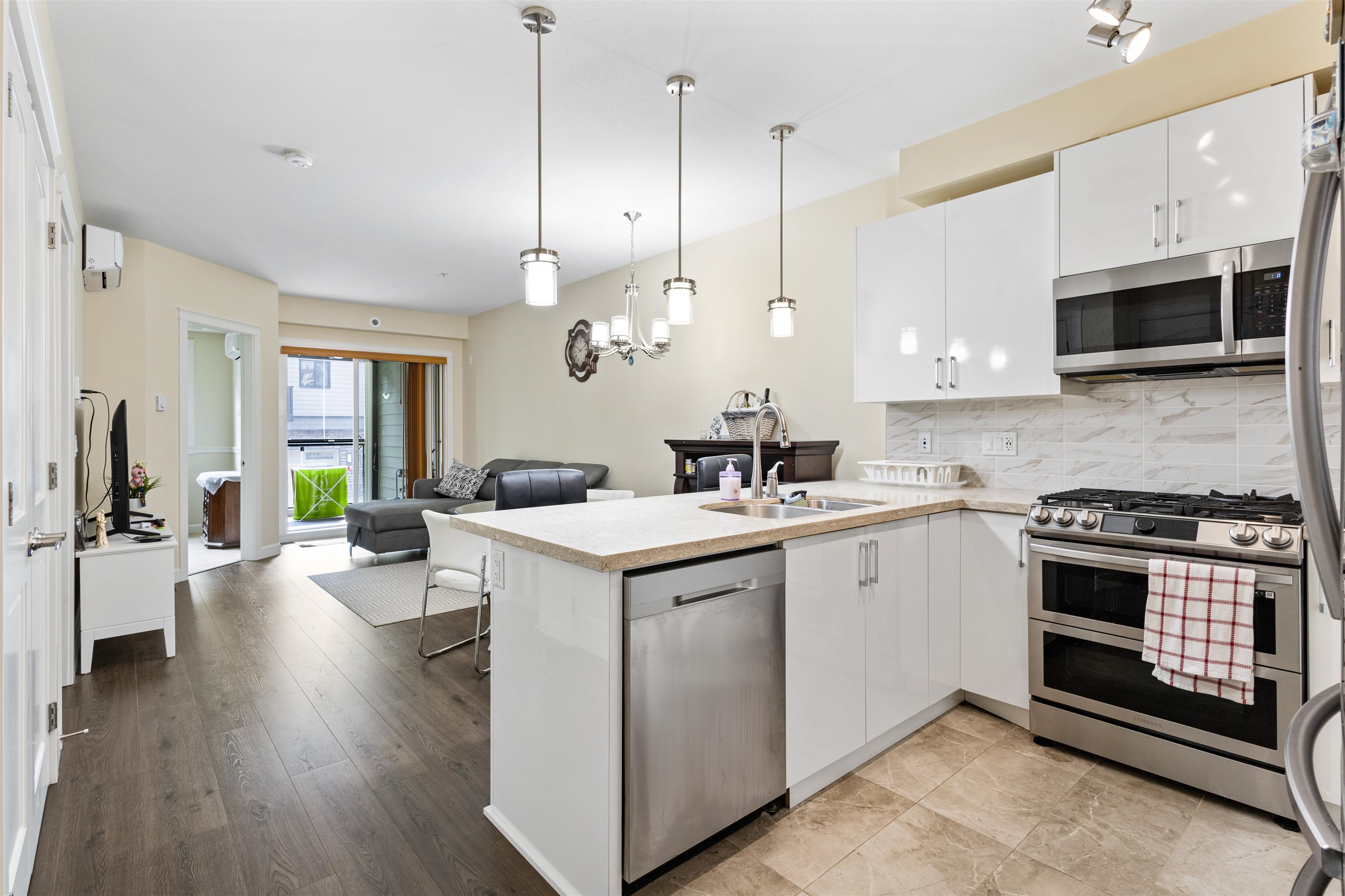 206-8538 203a Street, Langley, BC, V2Y 3P9
