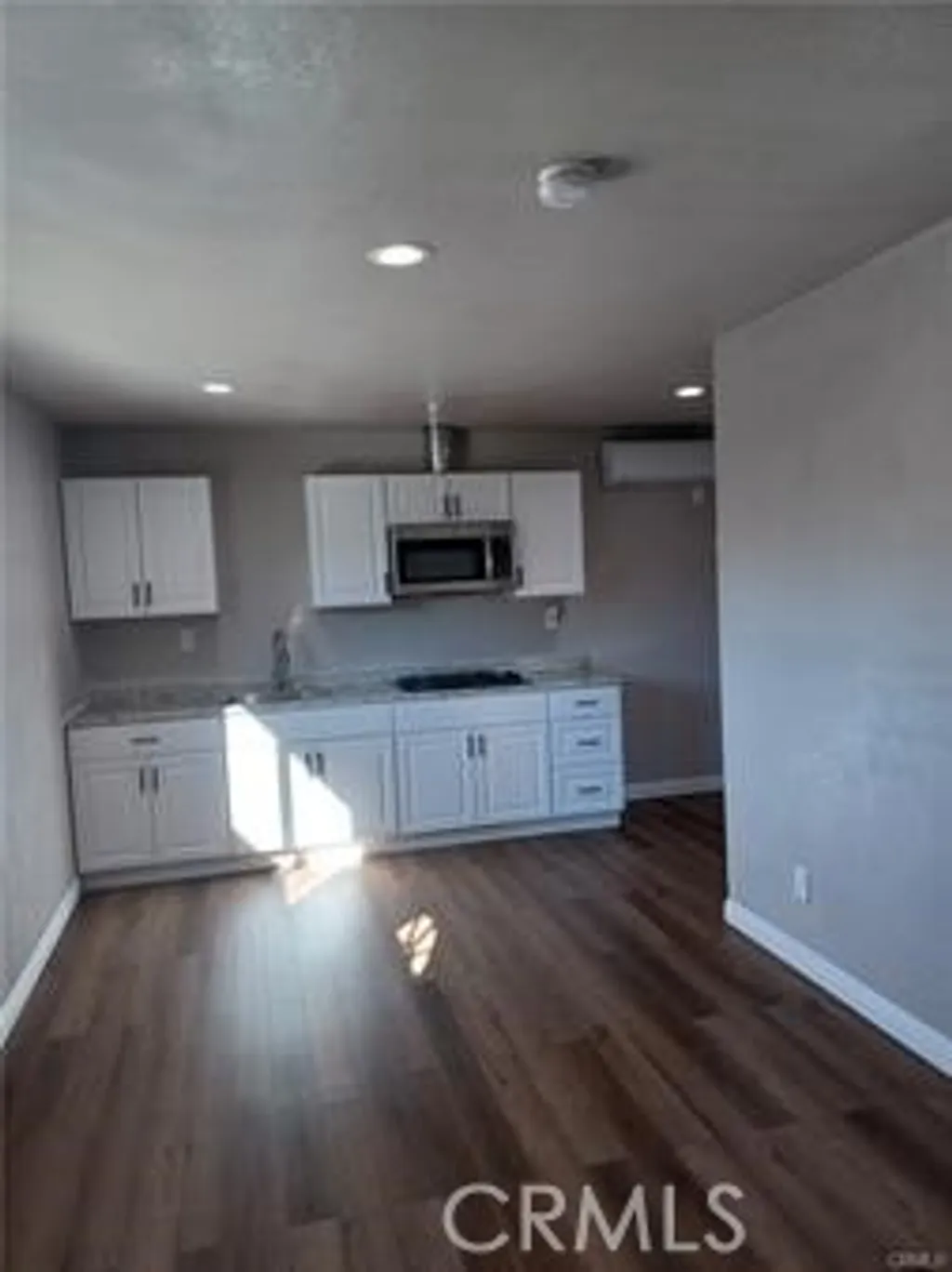 44290 Glenraven Rd, Lancaster, CA 93535