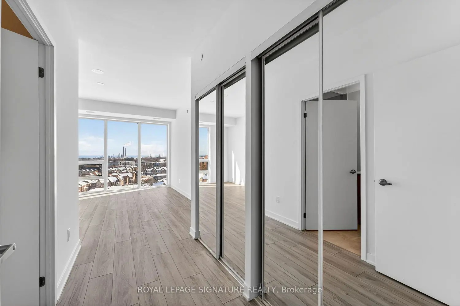 Additional image 11 of 1035 Southdown Road 1008