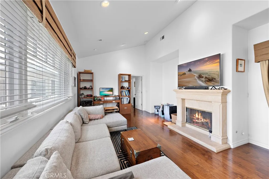 Additional image 37 of 414 Carnation Avenue Unit Upper, Corona Del Mar, CA 92625
