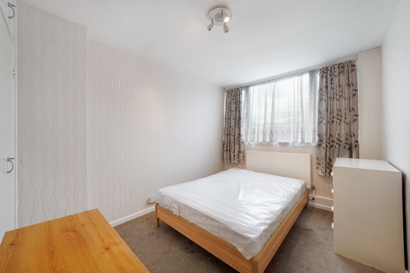 Additional image 4 of 3 Bed Flat, Rowstock Gardens, N7, N1 7GU