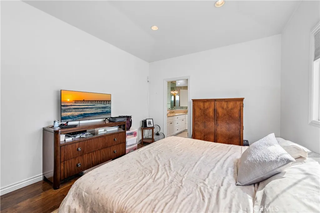 Additional image 20 of 414 Carnation Avenue Unit Upper, Corona Del Mar, CA 92625