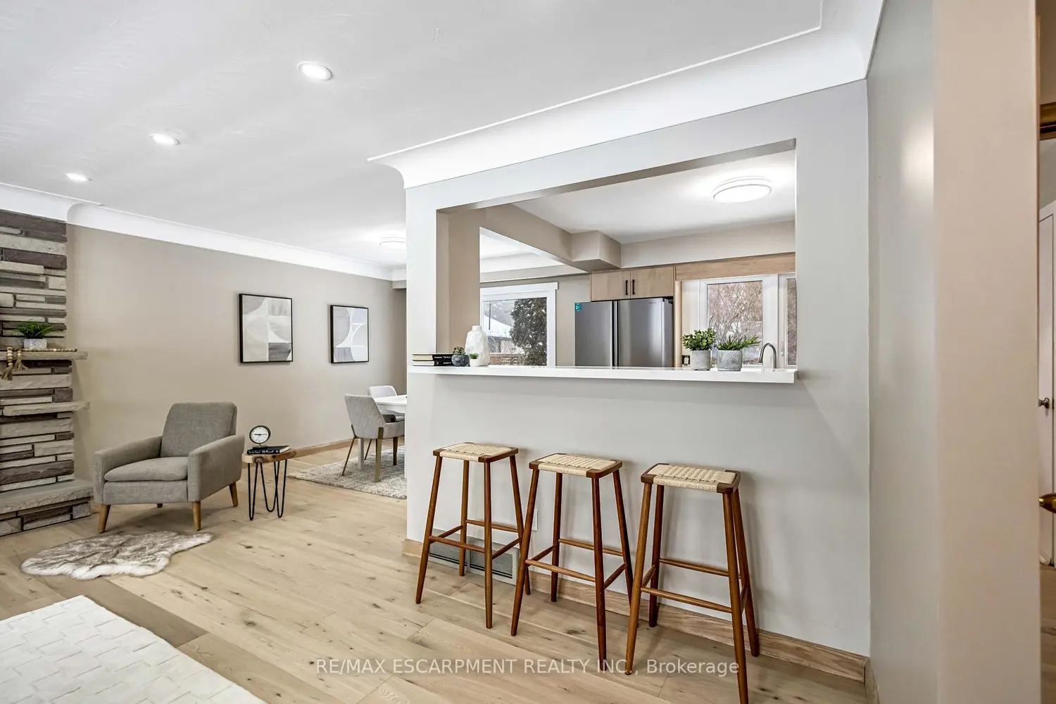 Additional image 7 of 626 Iroquois Avenue