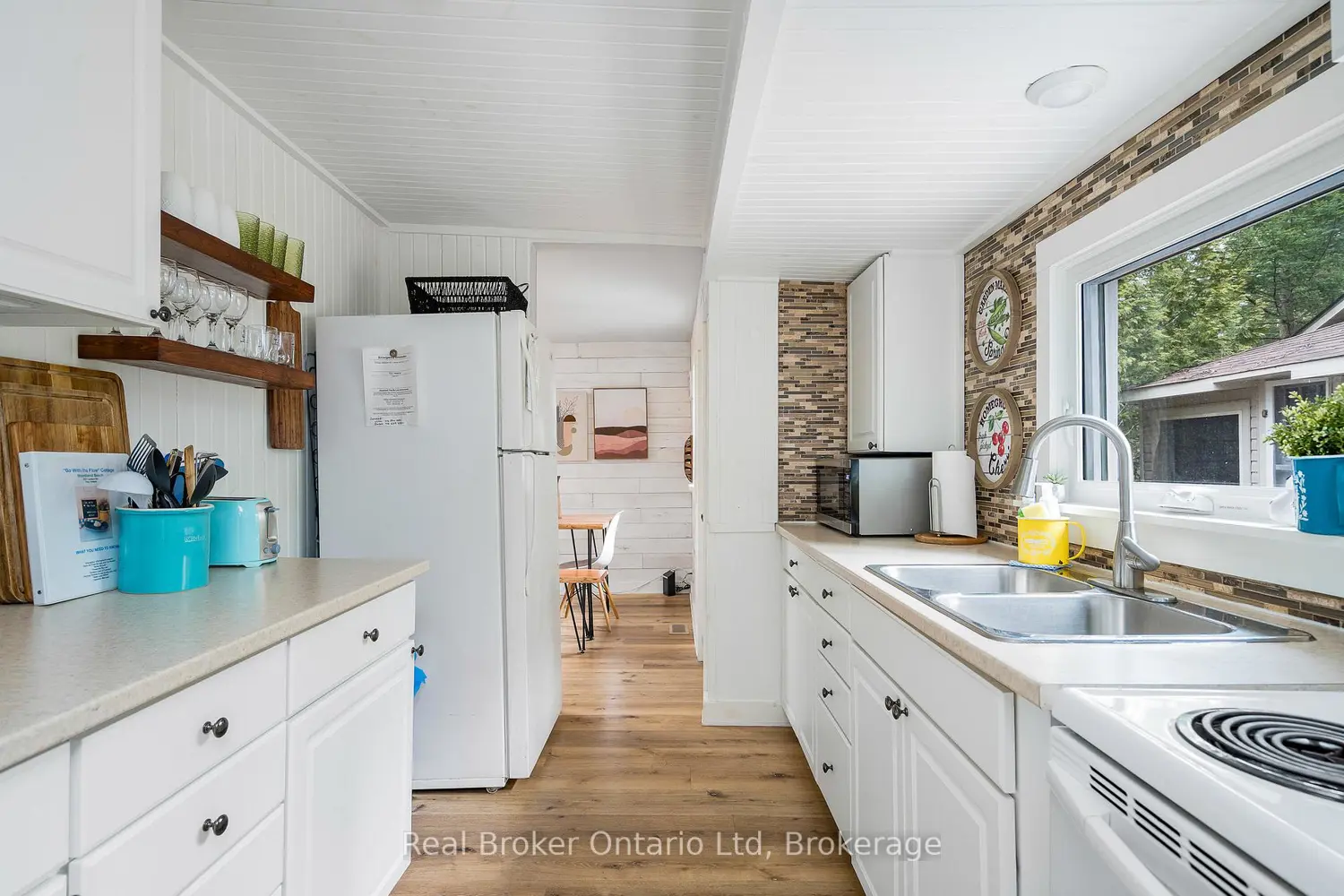 Additional image 12 of 1071 Lawson Road