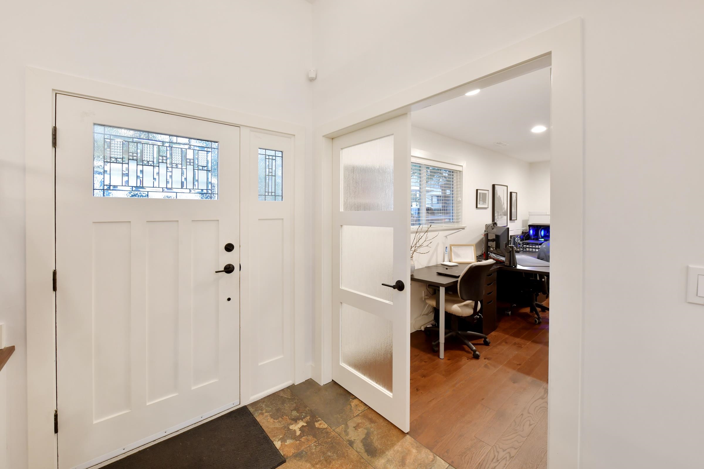 Additional image 2 of 19824 40a Avenue, Langley, BC, V3A 2Y4