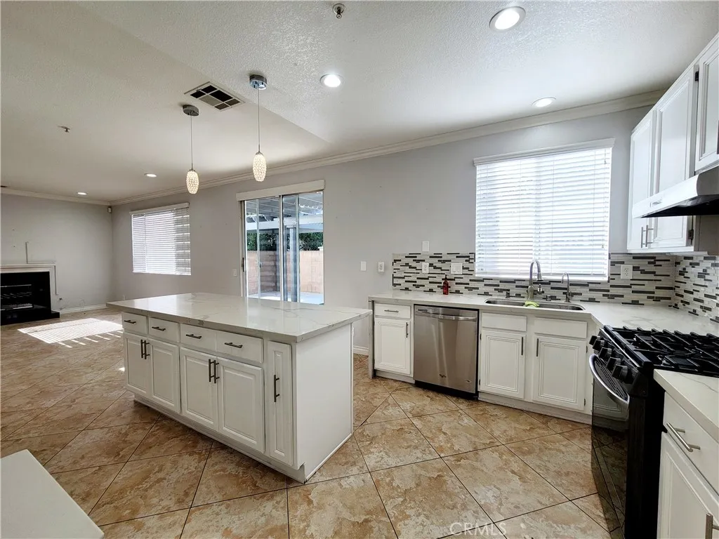 Additional image 26 of 13546 Hatcher Place, Fontana, CA 92336