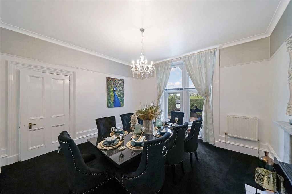 Additional image 9 of 6 bed detached house for salePark Avenue, Tillicoultry, Clackmannanshire FK13