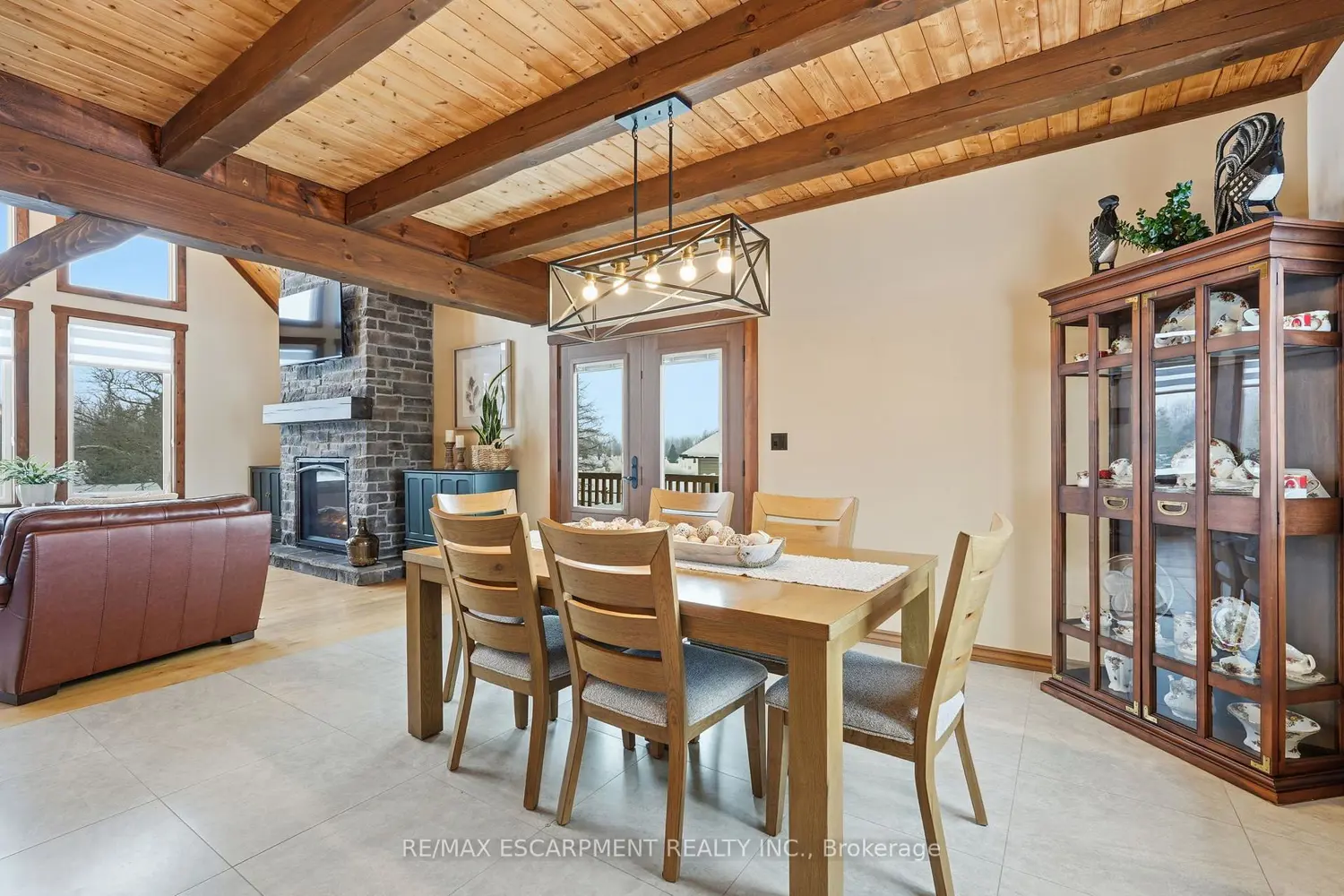 Additional image 8 of 124288 Southgate Road 12