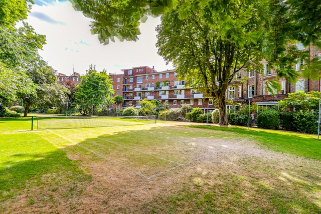 Additional image 14 of 2 Bed Flat, Warwick Road, SW5, N1 7GU