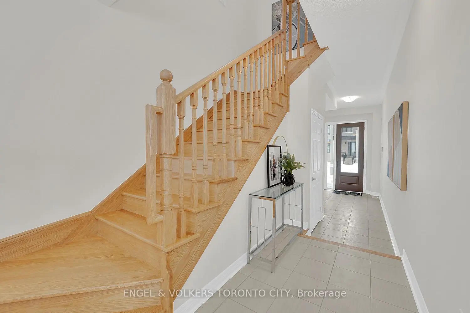 132 Mumbai Drive photo 3