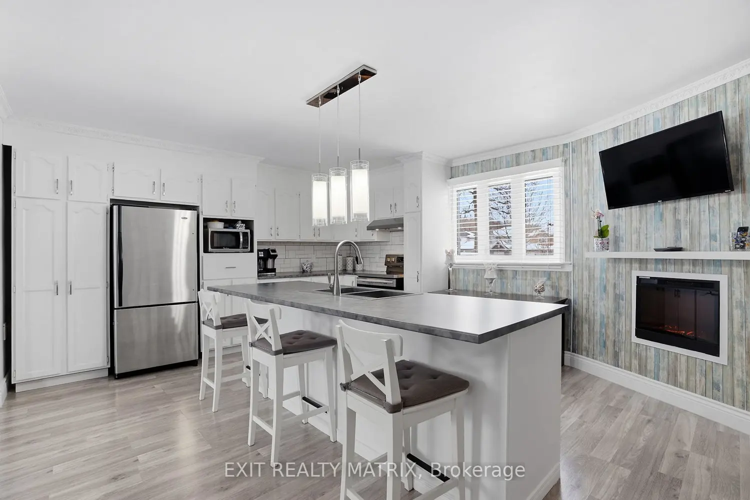 Additional image 5 of 1691-1695 Saint-Laurent Street