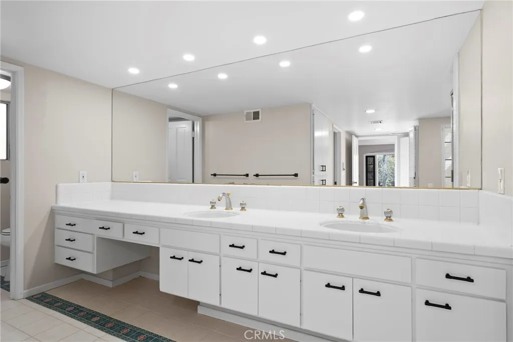 Additional image 75 of 809 Highland Drive, La Canada Flintridge, CA 91011