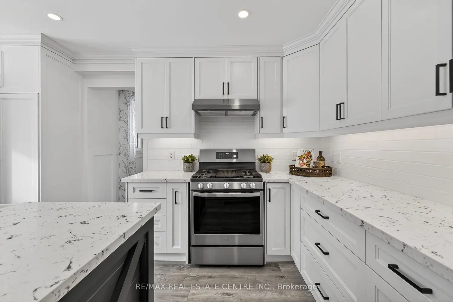 Additional image 4 of 27 De Rose Avenue